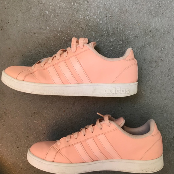Women 100% Genuine Leather Adidas Light Pink Sneakers Size 9 - Picture 3 of 9